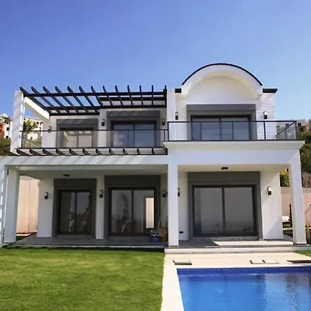 On The Beach Villa Gündoğan